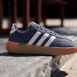 NWT Adidas Women’s Navy Barreda Decode Trainers Sneakers with Gum Sole